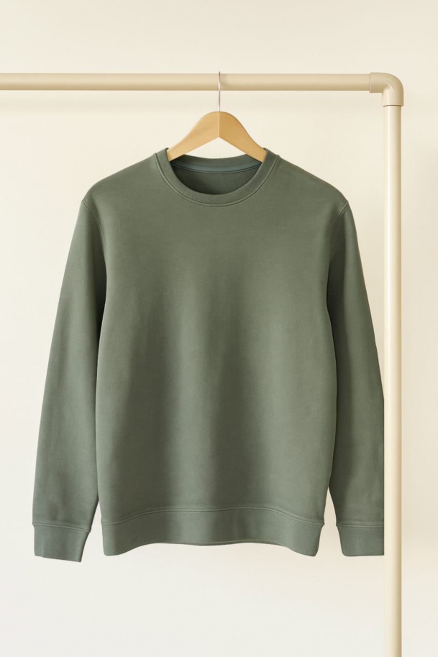 Unisex Classic Sweatshirt – Soft & Stylish